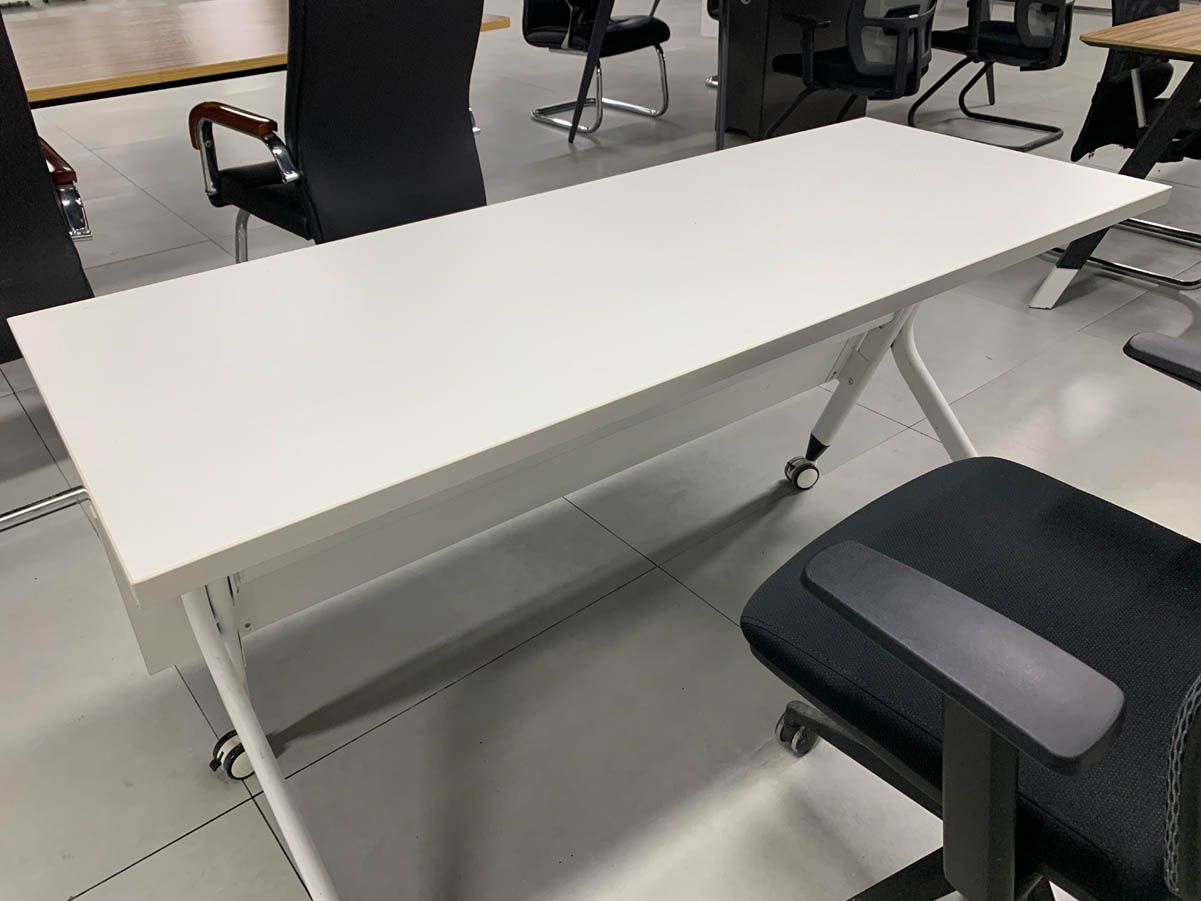 二手折疊桌帶滾輪電腦辦公桌