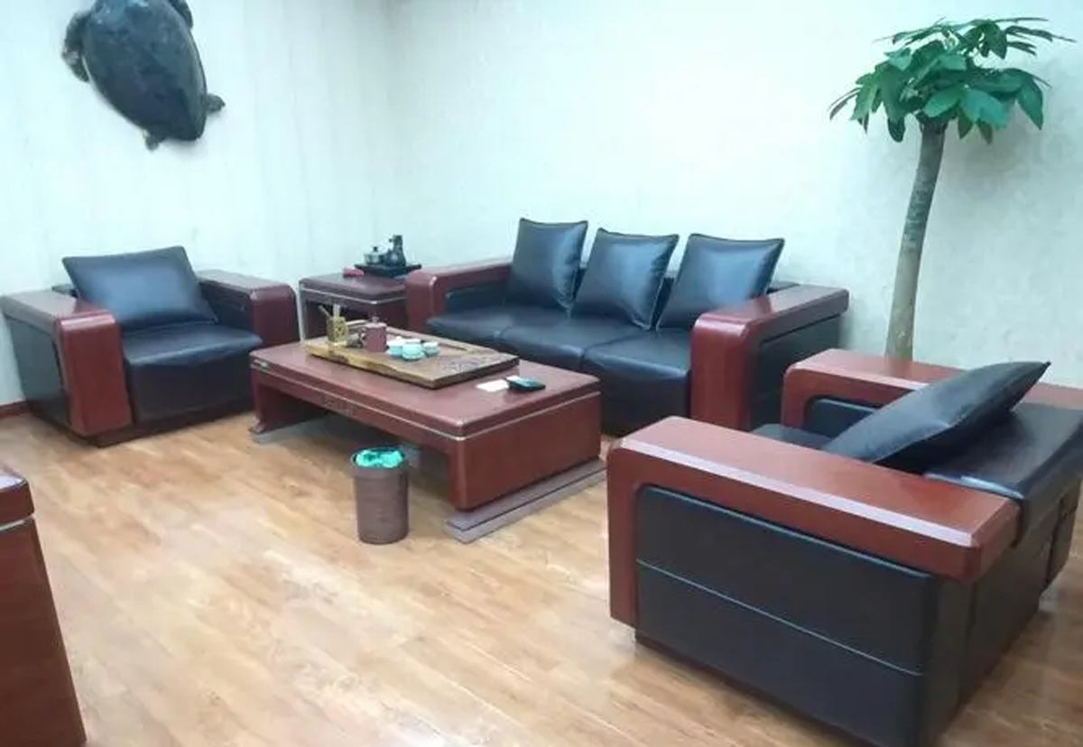 二手意大利真皮辦公沙發(fā)組合
